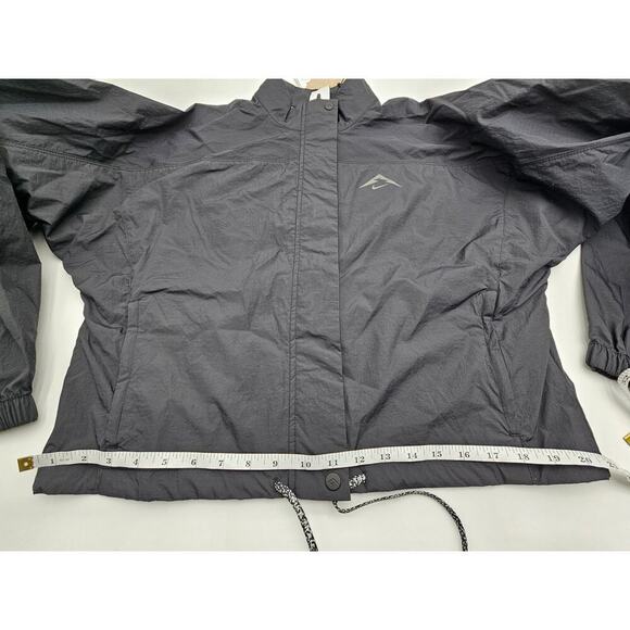 Nike Trail Women's Size XS Black Oversized Repel UV Running Jacket NWT - Picture 9 of 11